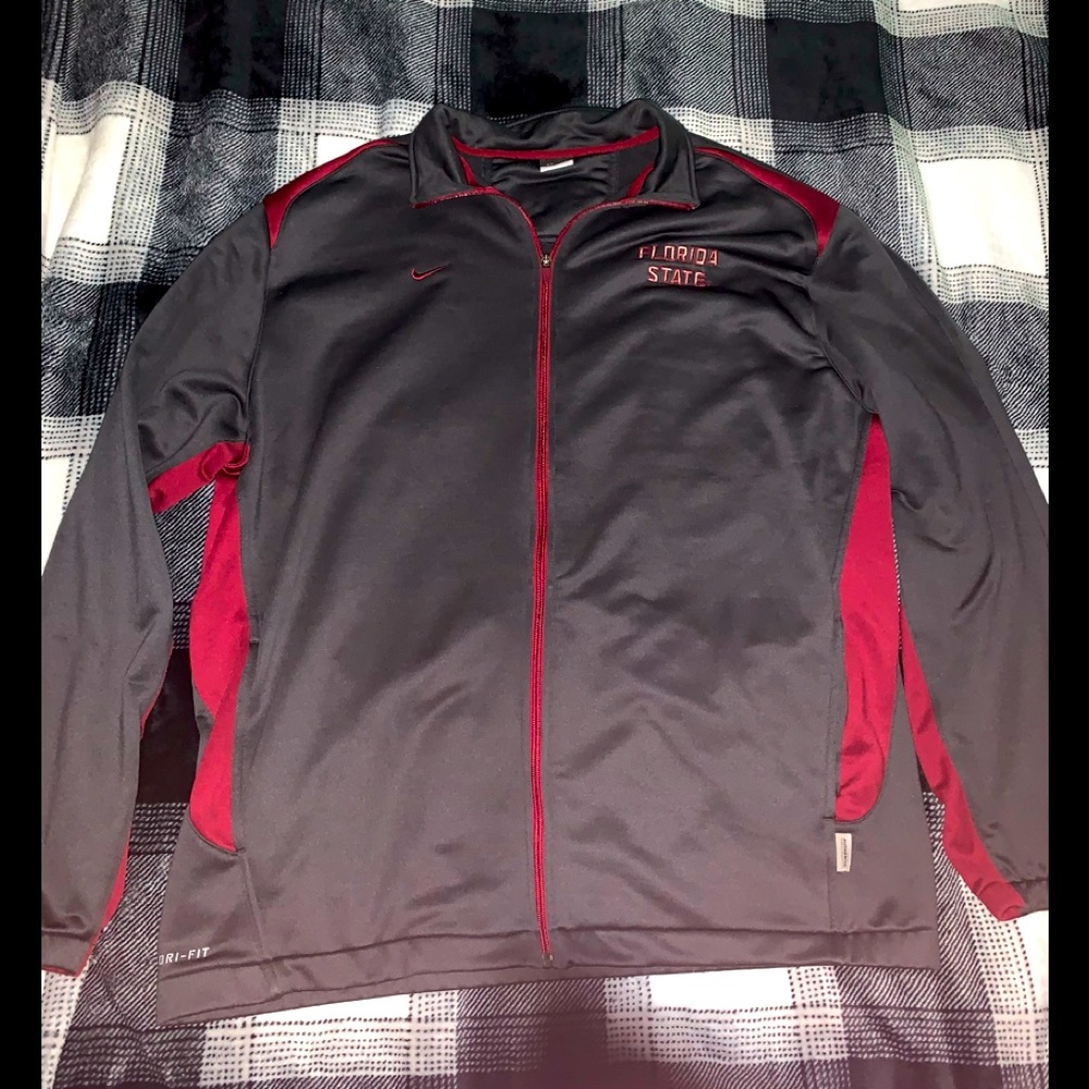 🔥Sold on MERC 🔥 Nike Men’s jacket size XXL